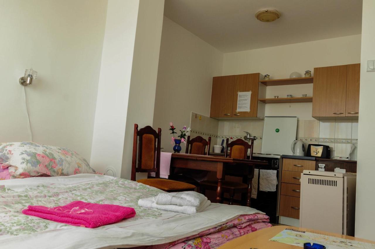Apartment Daca Stan Beograd Rom bilde